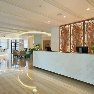 Hotel Arabian Park Dubai, An Edge By Rotana