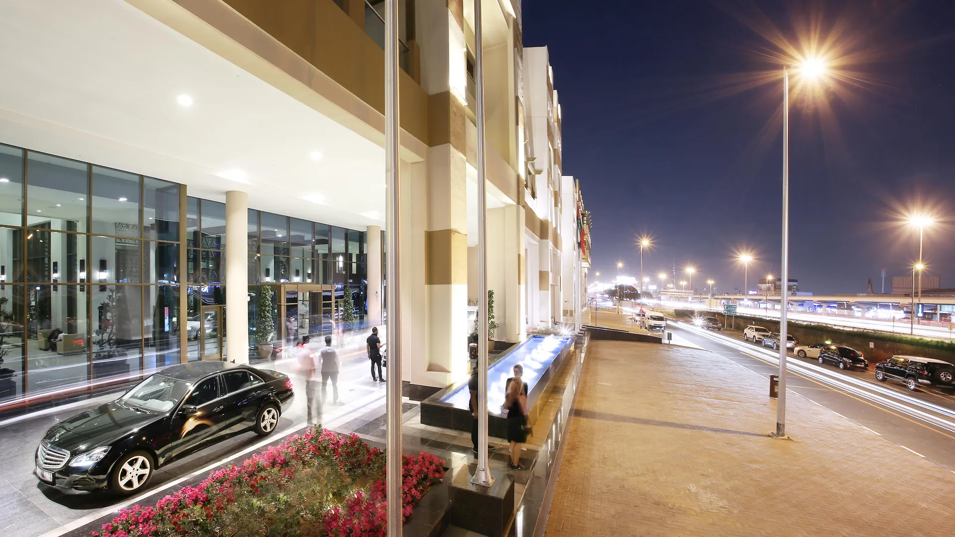 Metropolitan Hotel Ντουμπάι